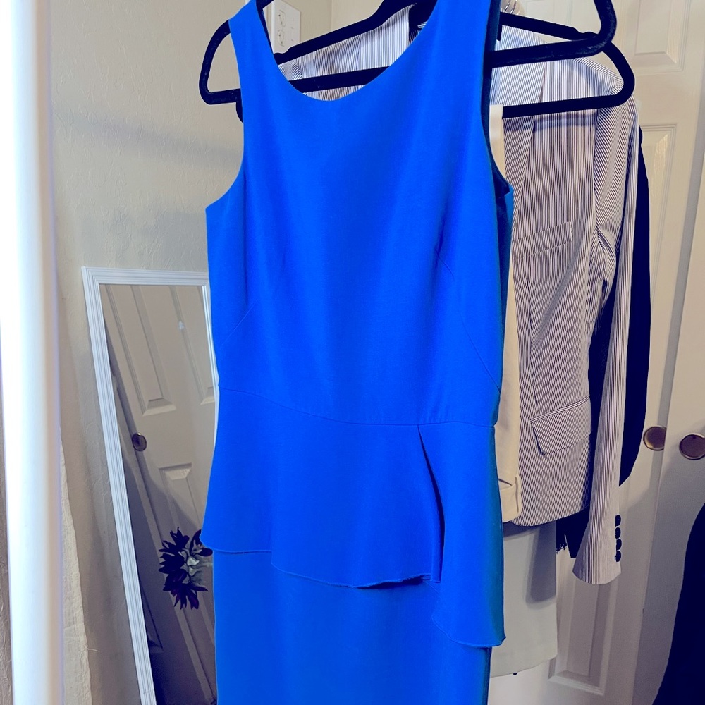 DRESS SALE $25 Ann Taylor Zip Up Dress suit 2A
